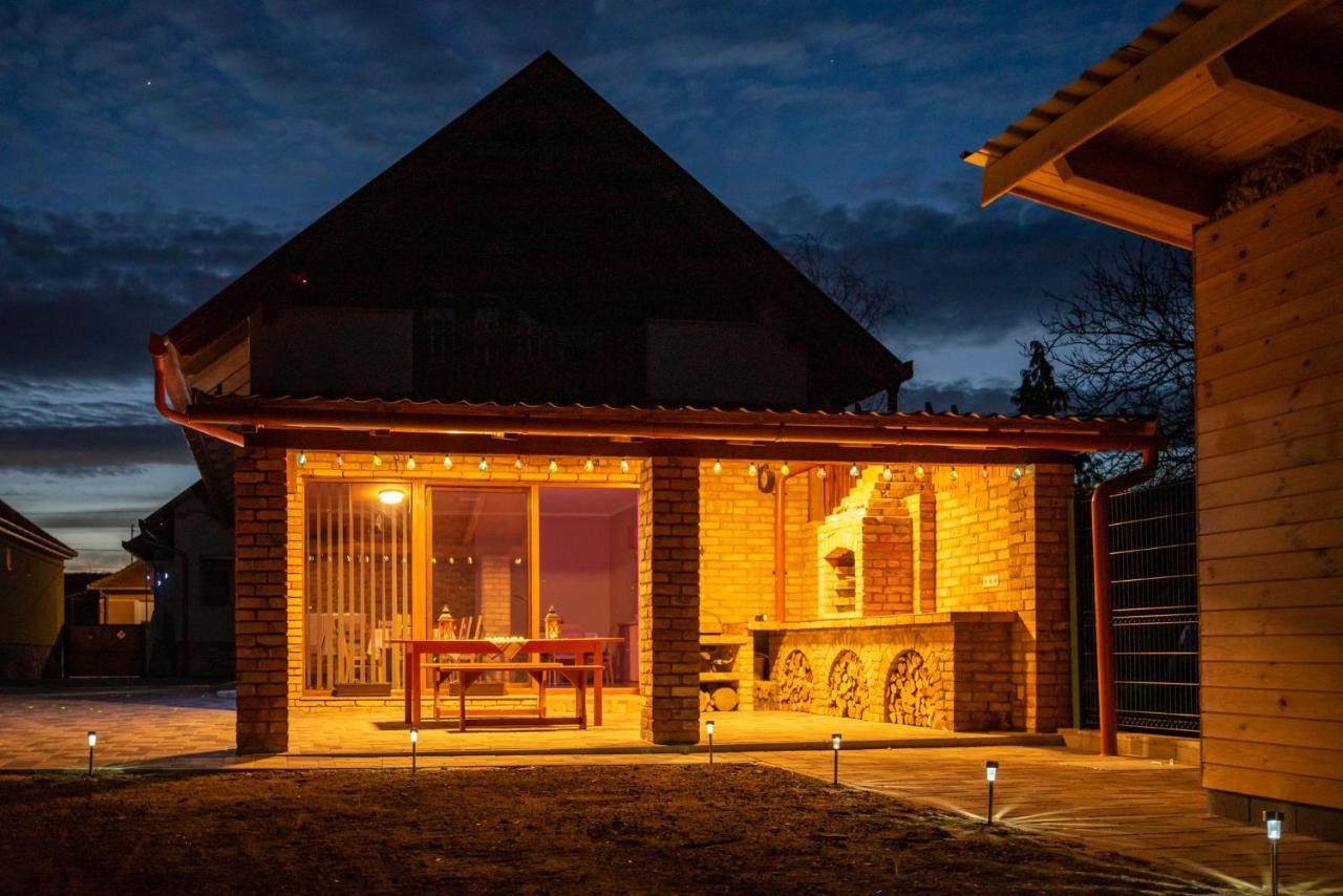 Benige Vendeghaz Hotel Demjen Exterior photo